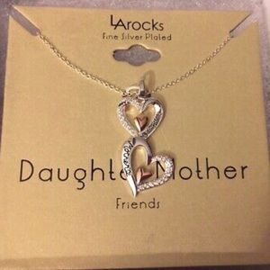 NWT Mother Daughter Necklace